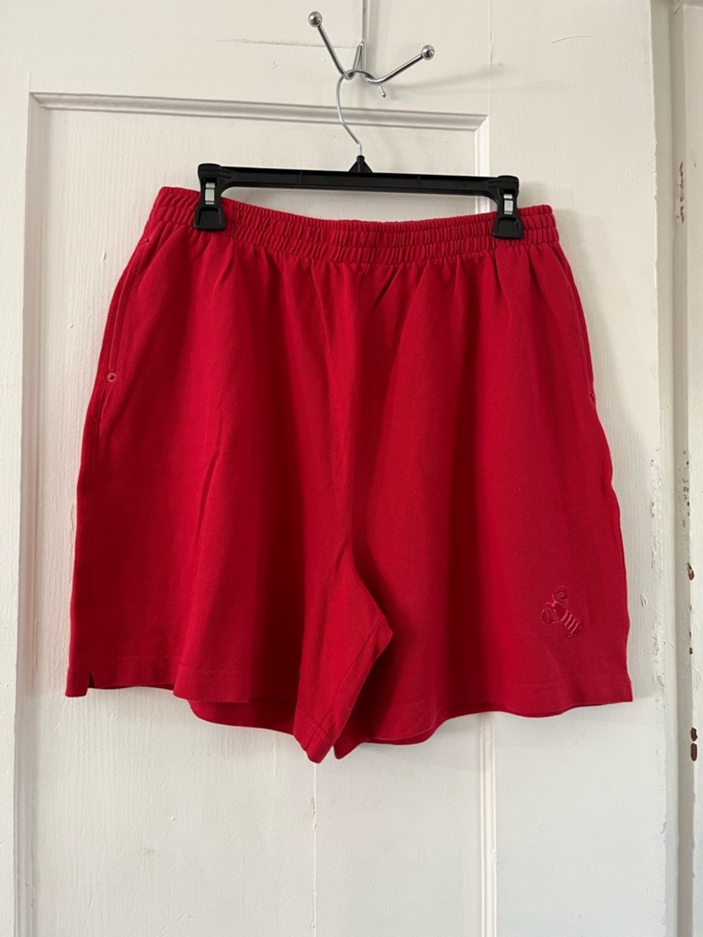 Quacker Factory Red Crab Embroidered Cotton Shorts - High Rise Size L